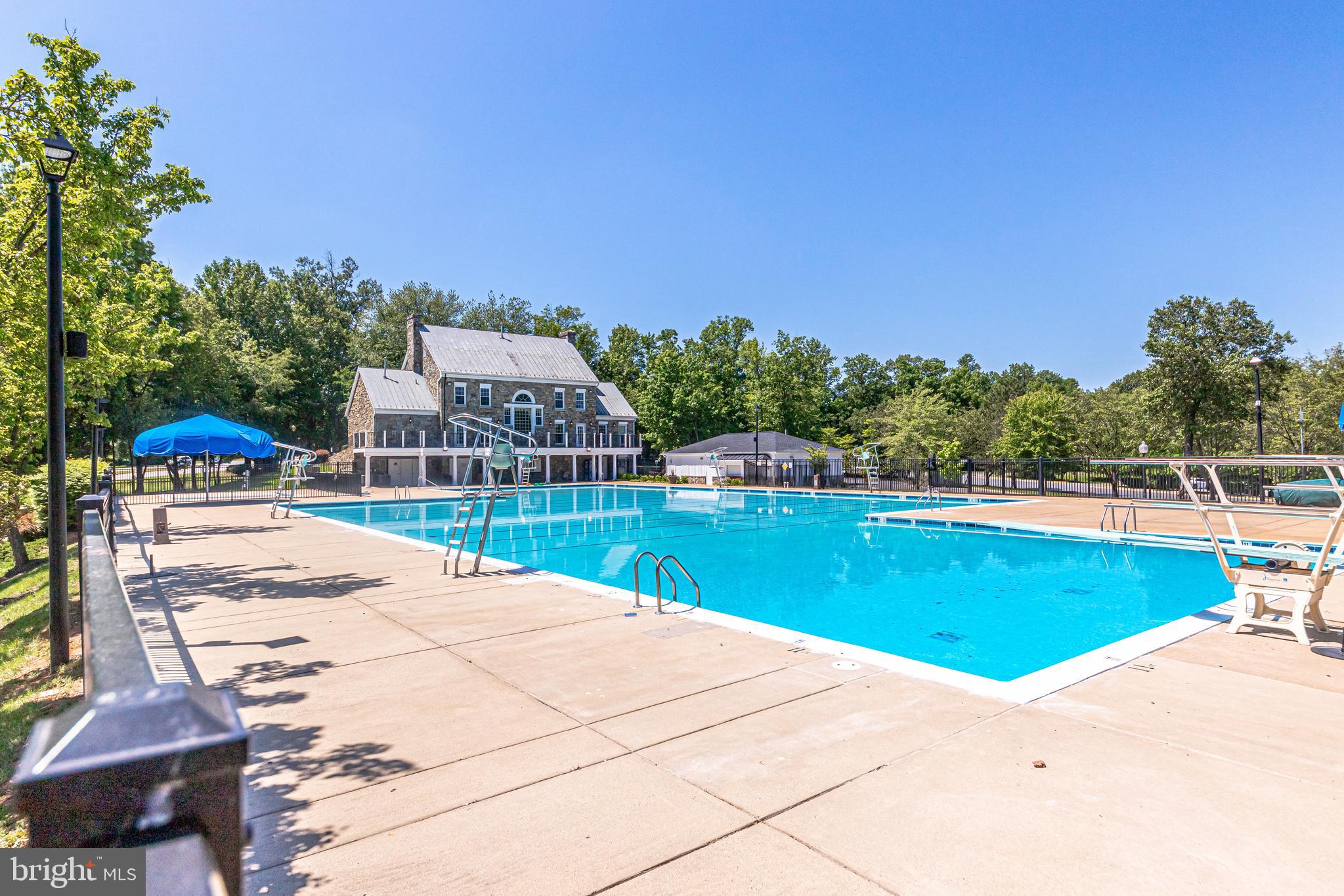 POTOMAC LAKES - Residential