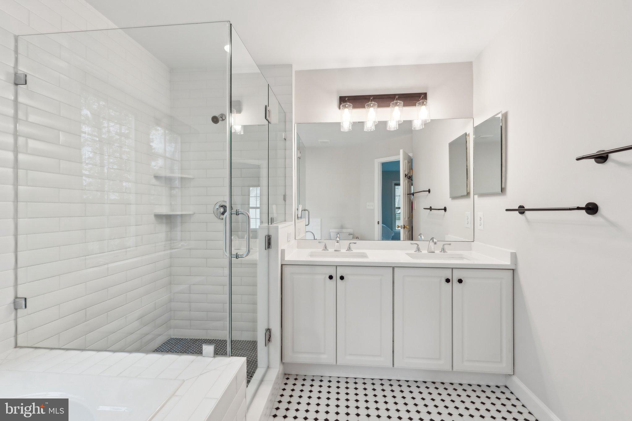 POTOMAC LAKES - Residential