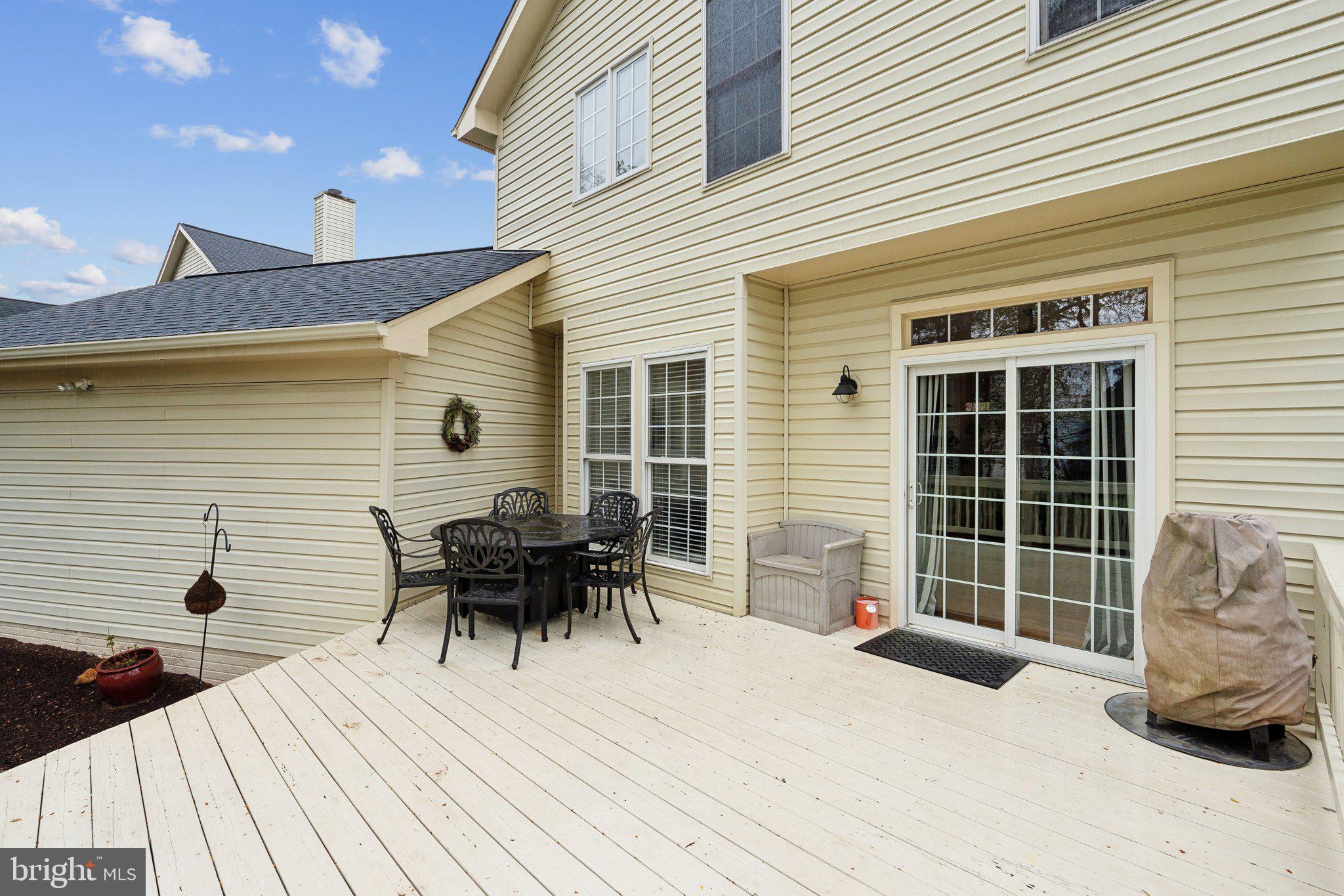 POTOMAC LAKES - Residential