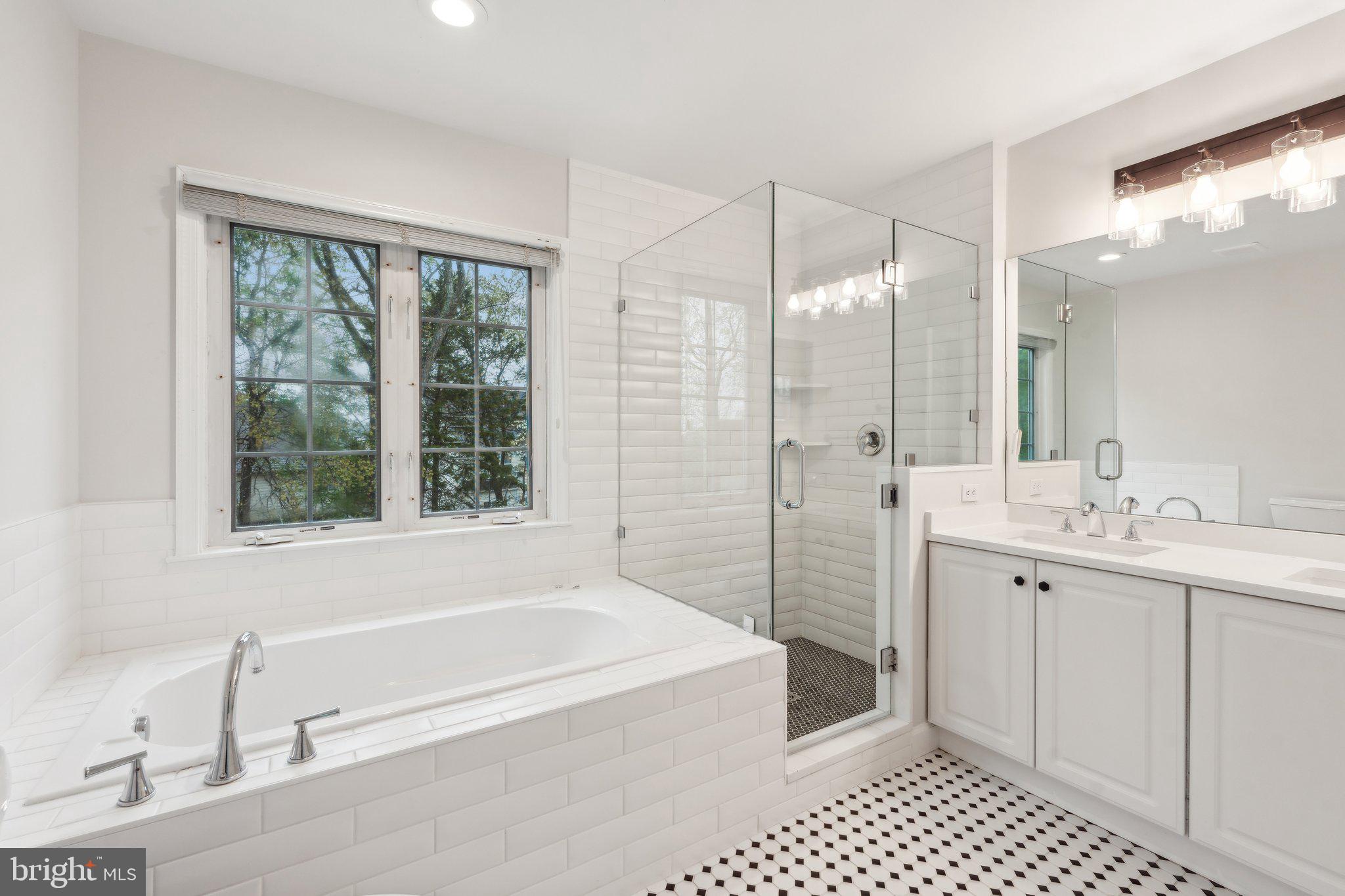 POTOMAC LAKES - Residential