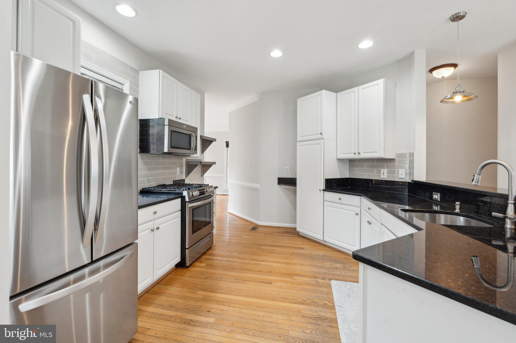 POTOMAC LAKES - Residential