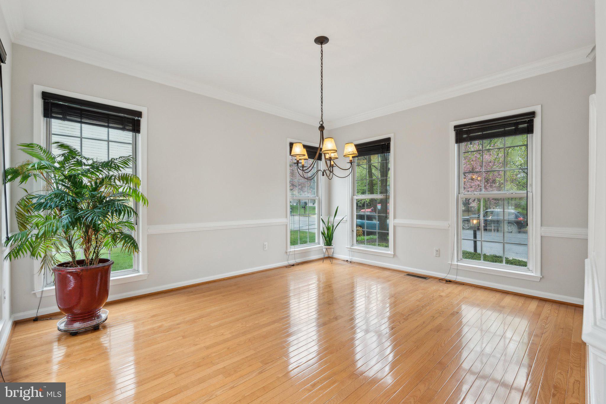 POTOMAC LAKES - Residential