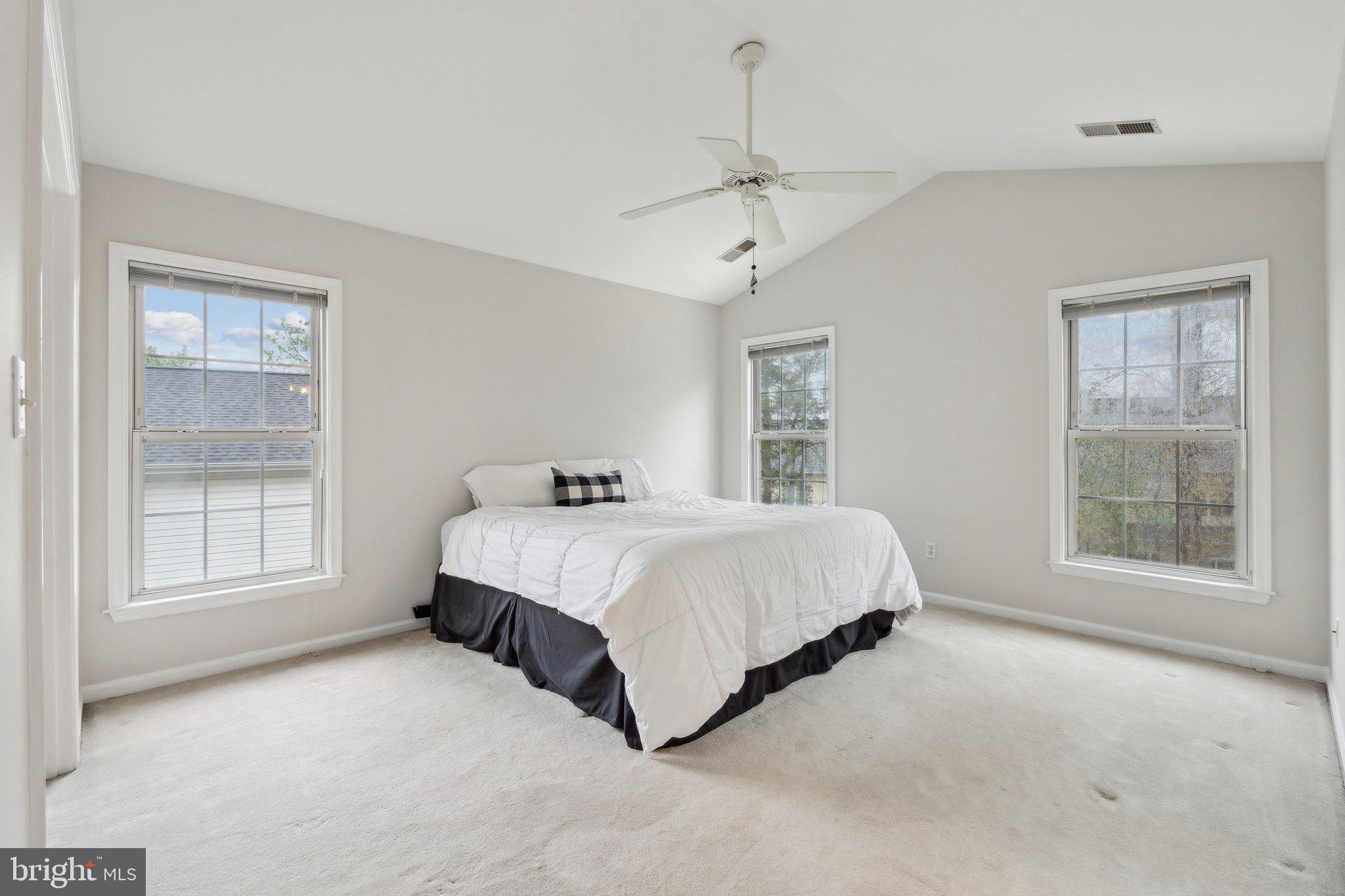 POTOMAC LAKES - Residential