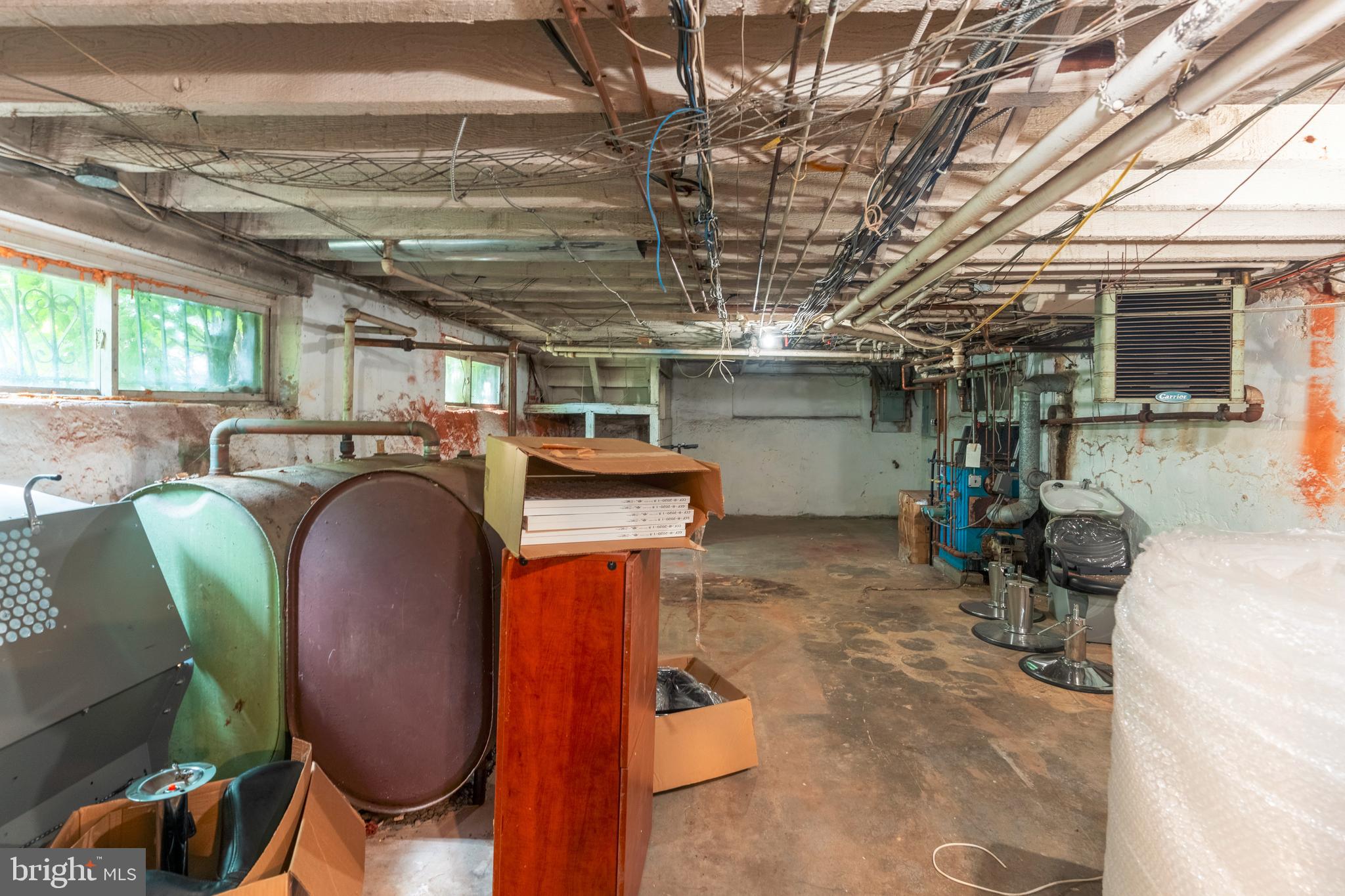 BUSTLETON - Commercial Sale