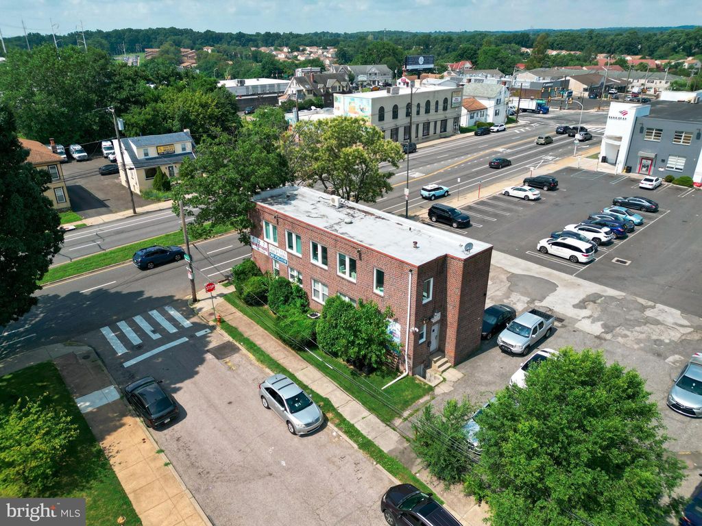 Photo of 1825 Grant Avenue, PHILADELPHIA, PA 19115 (MLS # PAPH2524194)