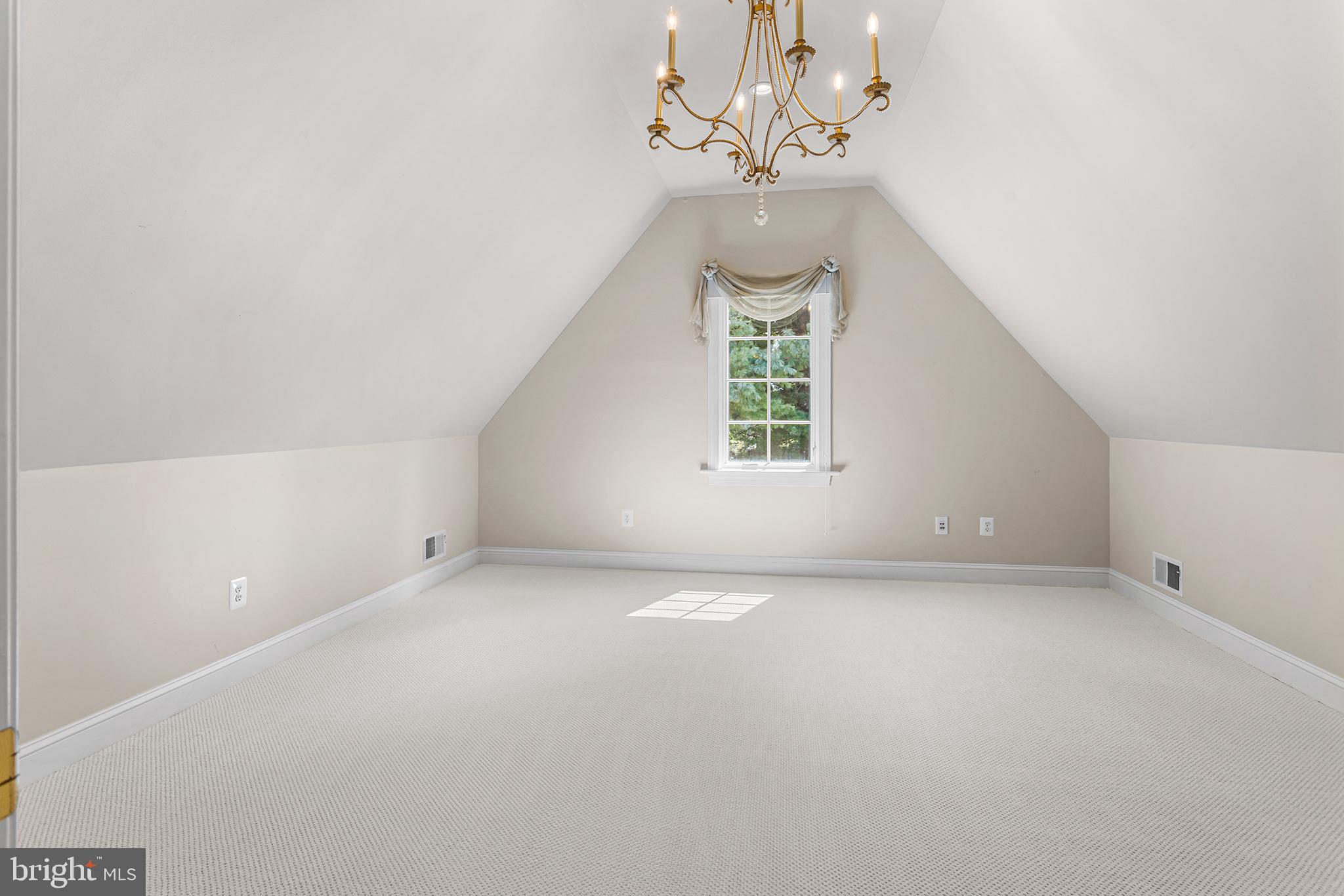 GREENE COUNTRIE - Residential Lease