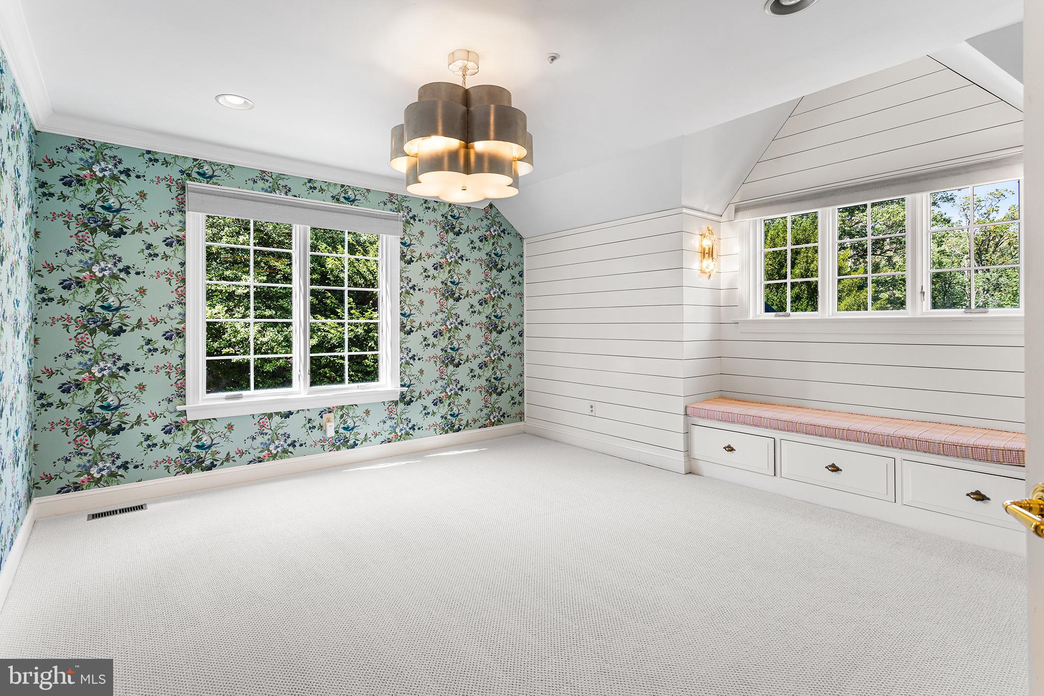 GREENE COUNTRIE - Residential Lease