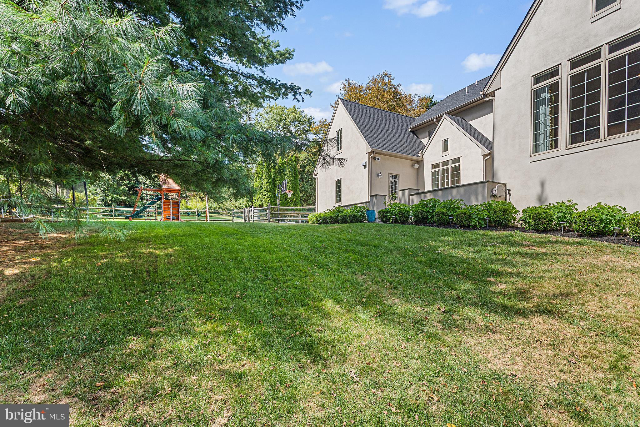 GREENE COUNTRIE - Residential Lease