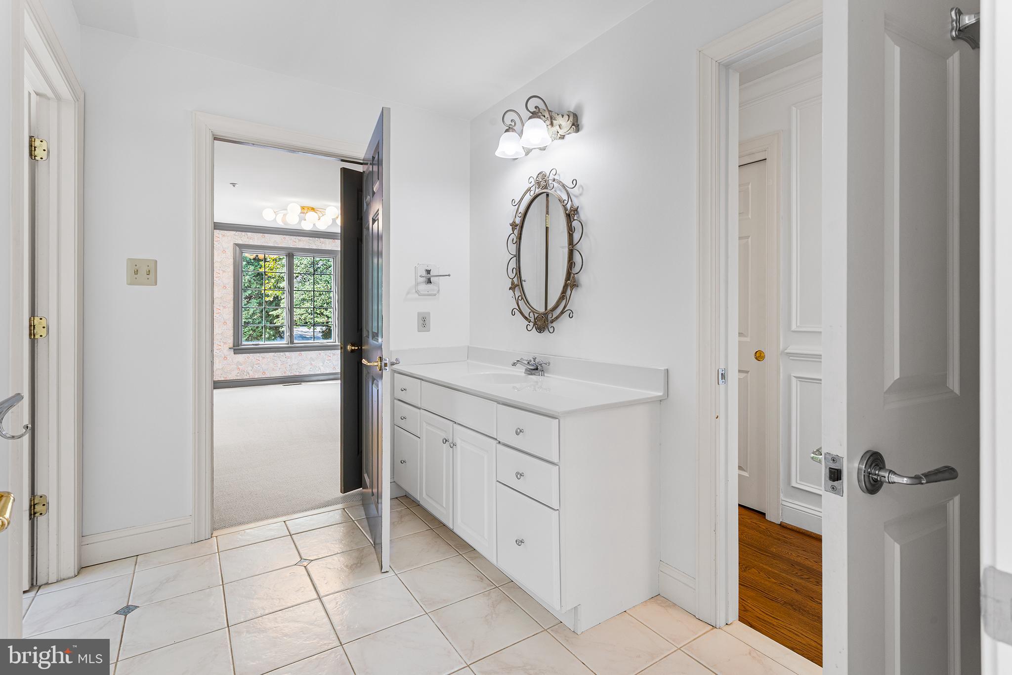 GREENE COUNTRIE - Residential Lease