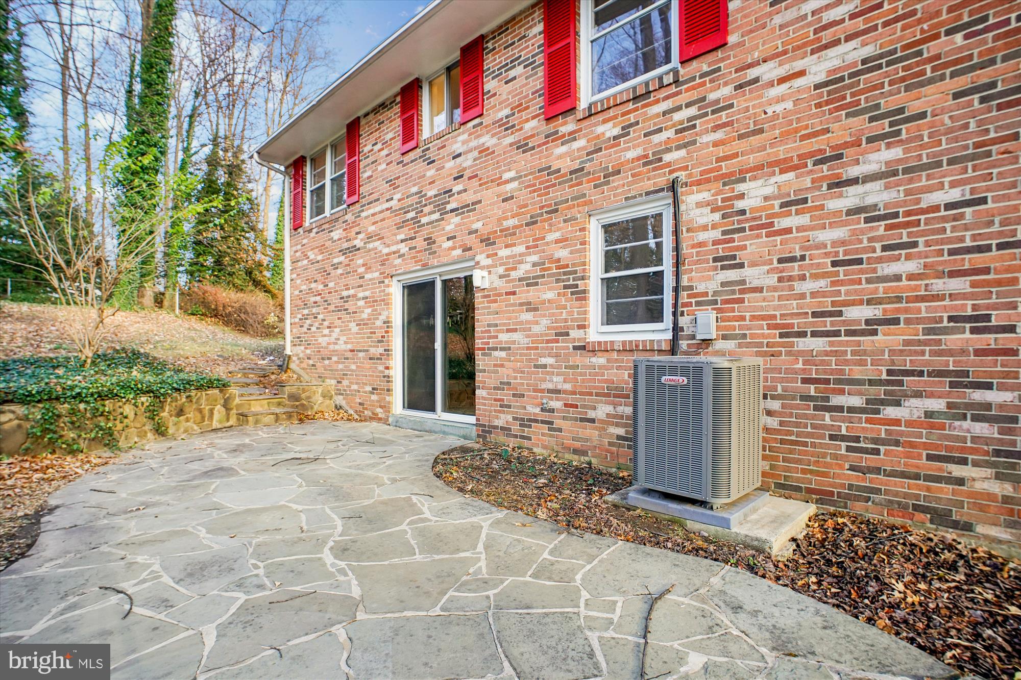 WILLOW WOODS - Residential