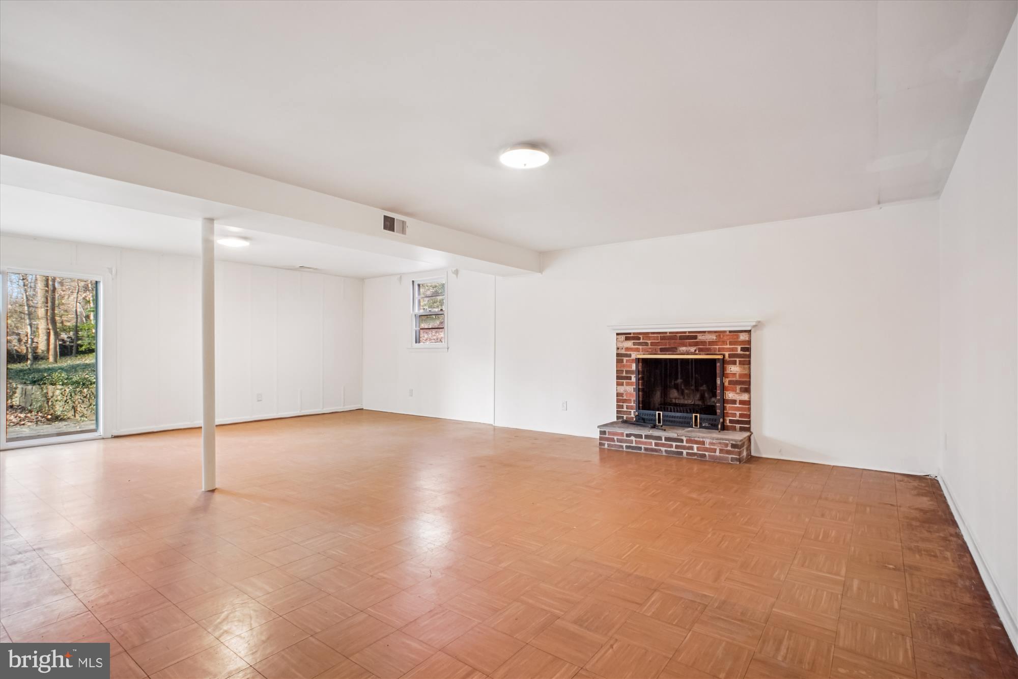 WILLOW WOODS - Residential