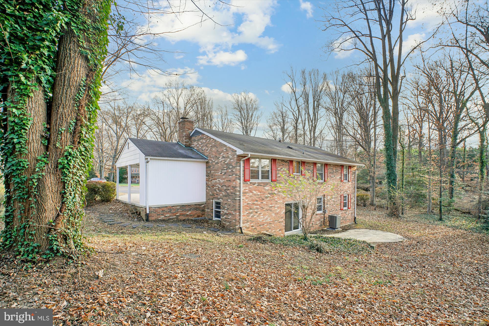 WILLOW WOODS - Residential