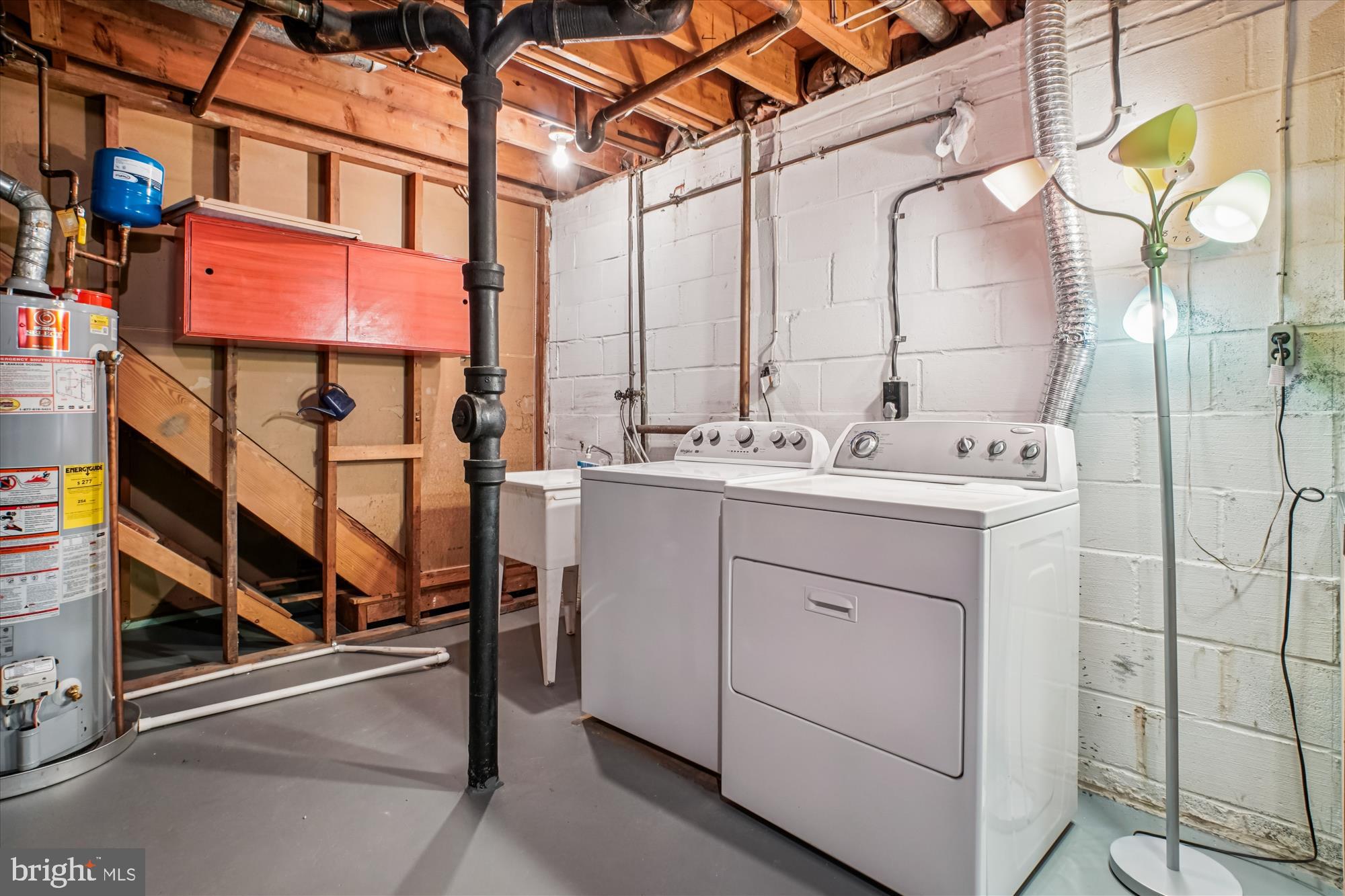 WILLOW WOODS - Residential