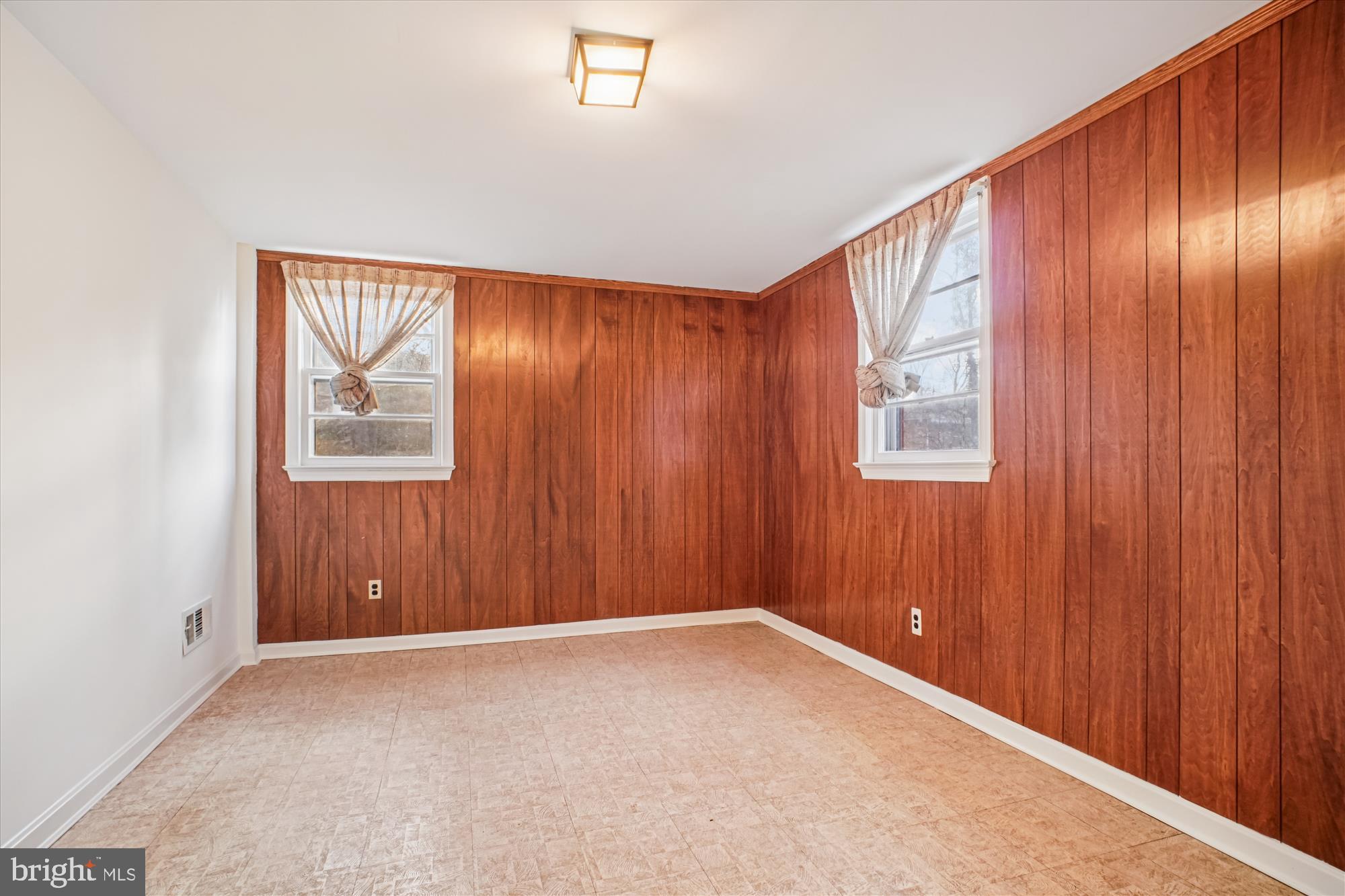 WILLOW WOODS - Residential