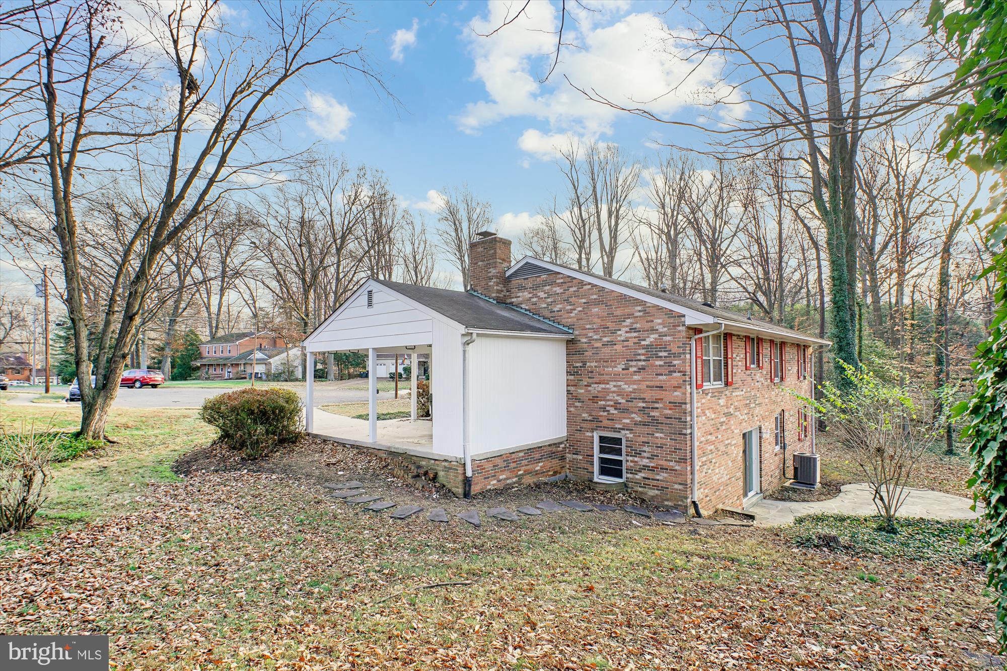 WILLOW WOODS - Residential