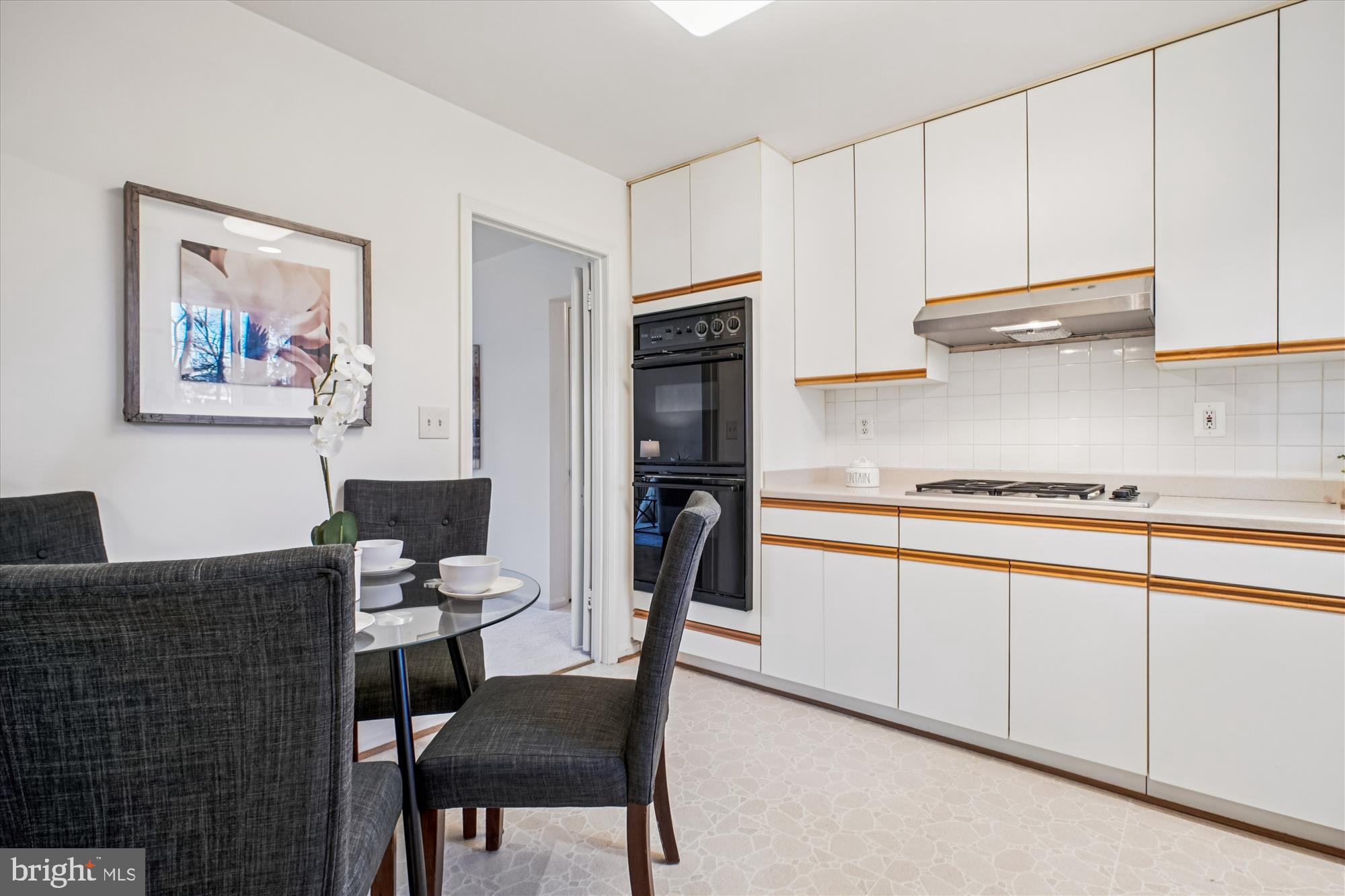 WILLOW WOODS - Residential