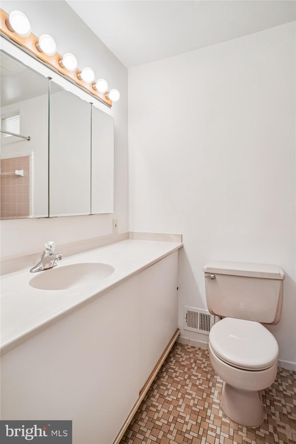 WILLOW WOODS - Residential