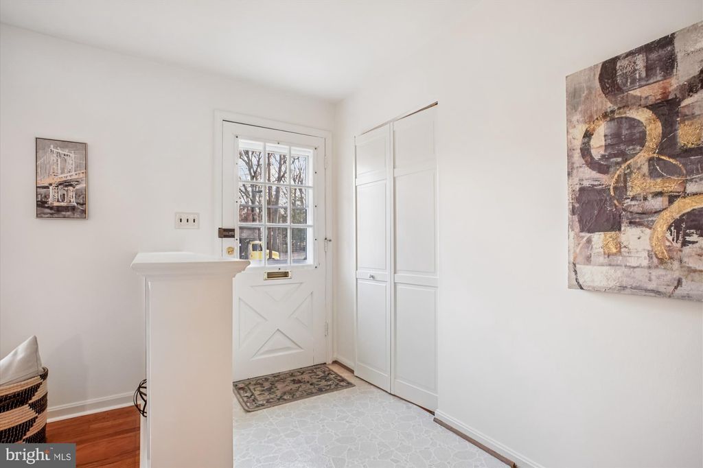 Photo of 8928 Cheltonham Place, ANNANDALE, VA 22003 (MLS # VAFX2281510)