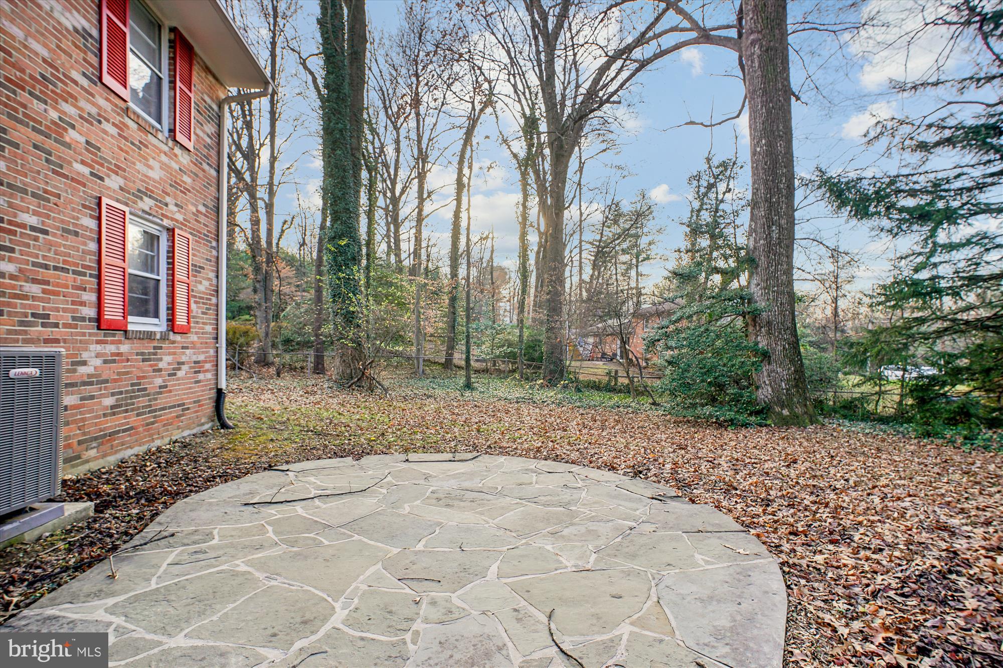 WILLOW WOODS - Residential