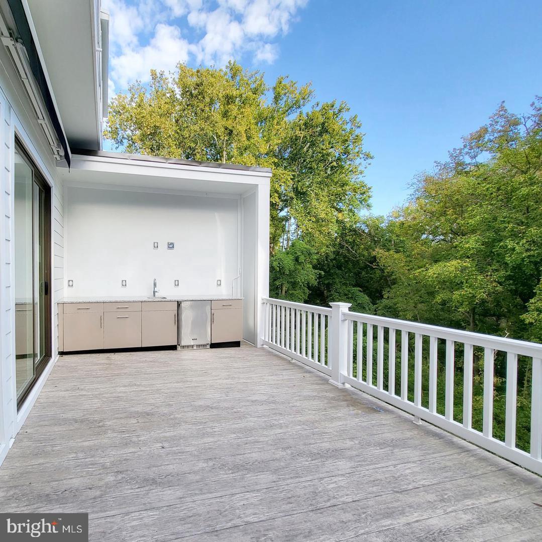 NORTH CHEVY CHASE - Residential Lease