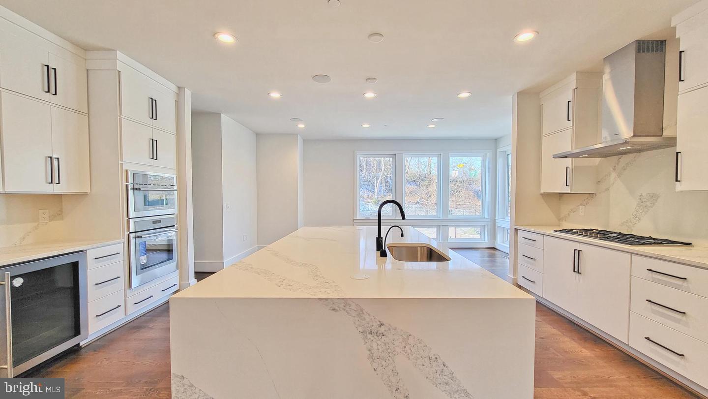 NORTH CHEVY CHASE - Residential Lease