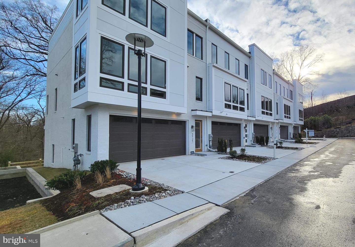 NORTH CHEVY CHASE - Residential Lease