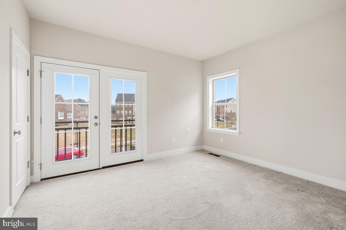 THE CHASE AT QUINCE ORCHARD - Residential