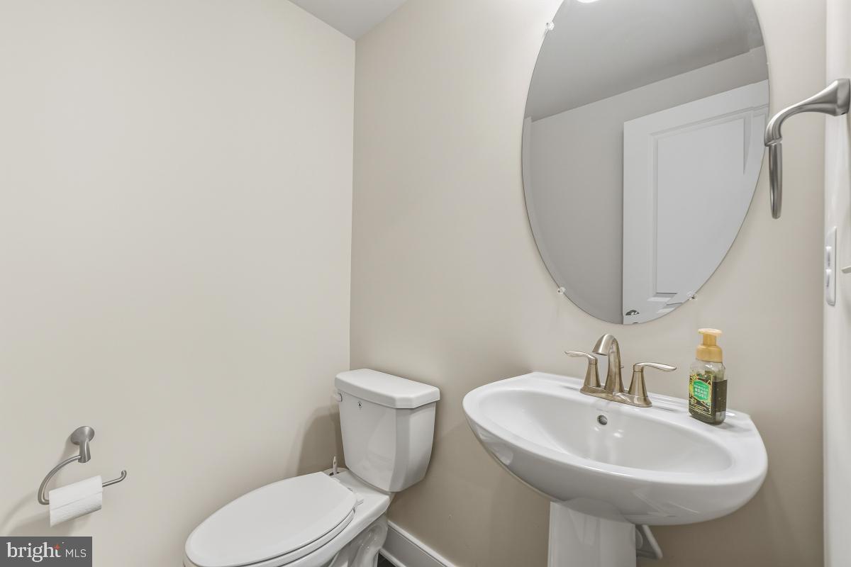 THE CHASE AT QUINCE ORCHARD - Residential