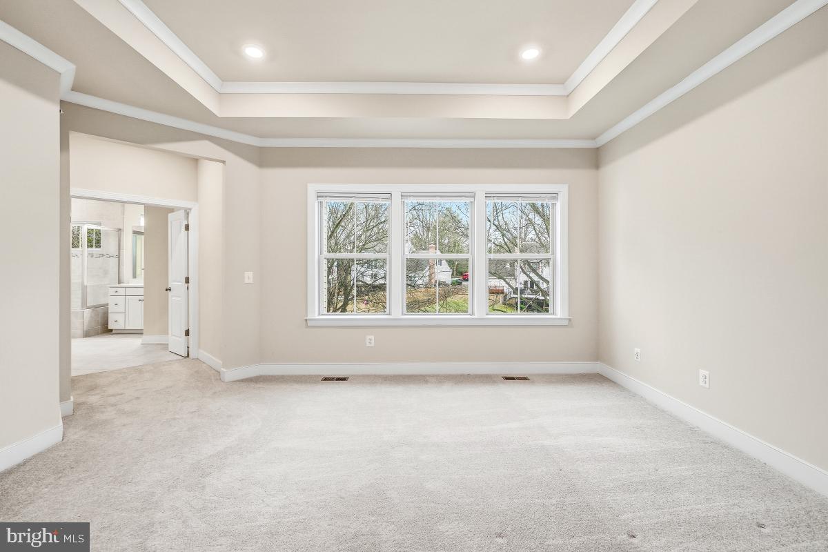 THE CHASE AT QUINCE ORCHARD - Residential