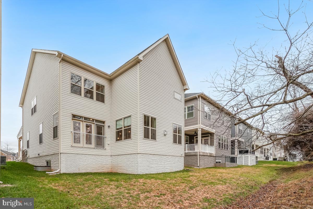 THE CHASE AT QUINCE ORCHARD - Residential