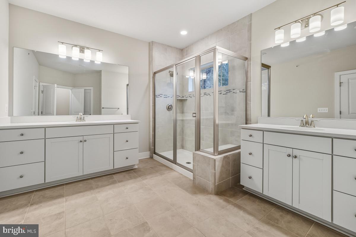 THE CHASE AT QUINCE ORCHARD - Residential