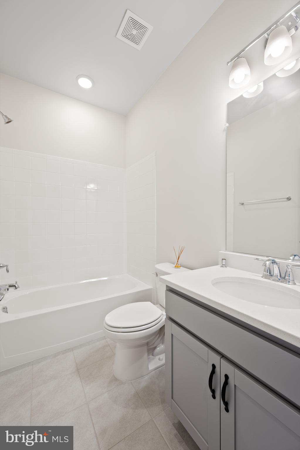 CROWN - Residential Lease