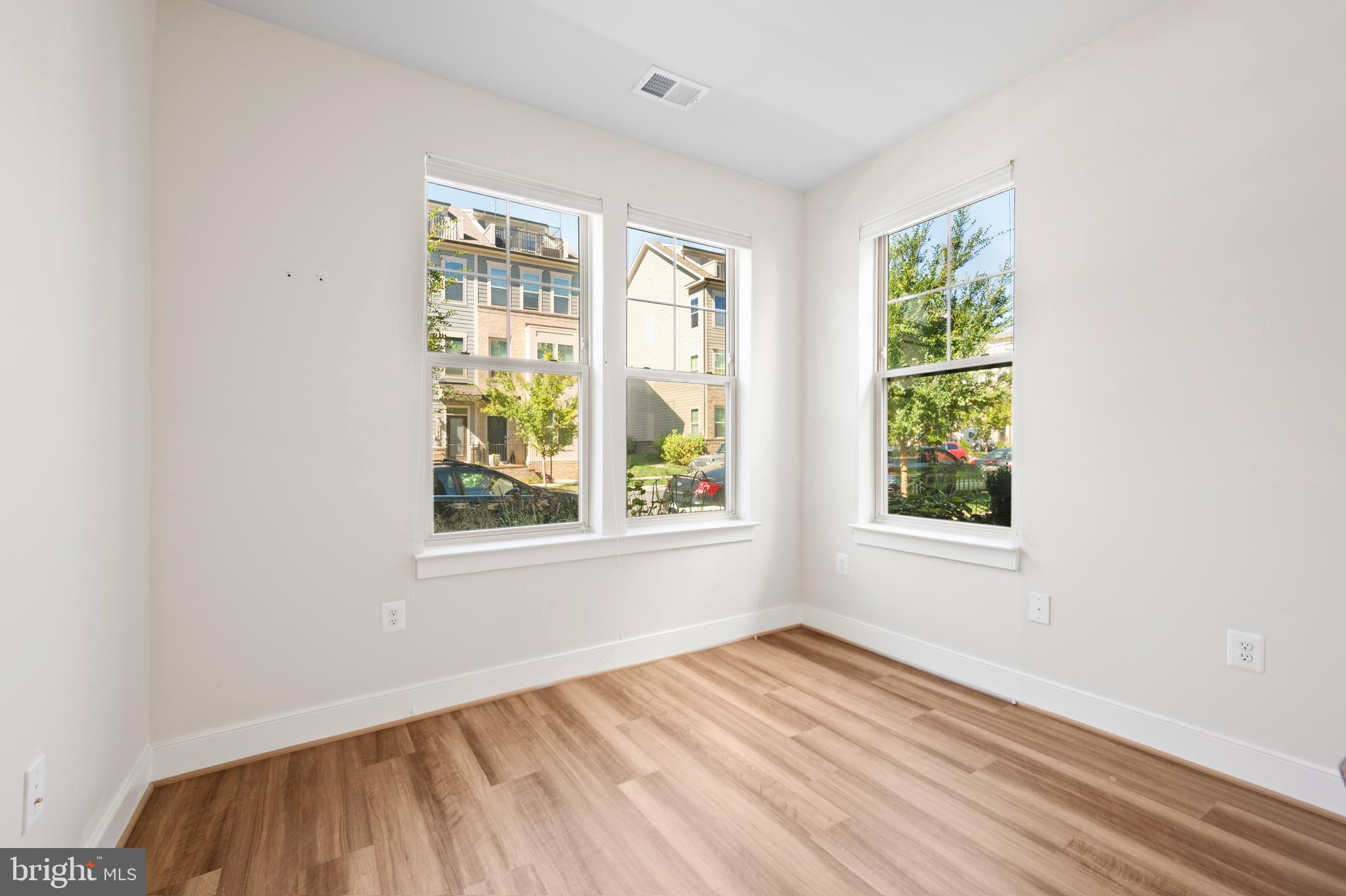 CROWN - Residential Lease