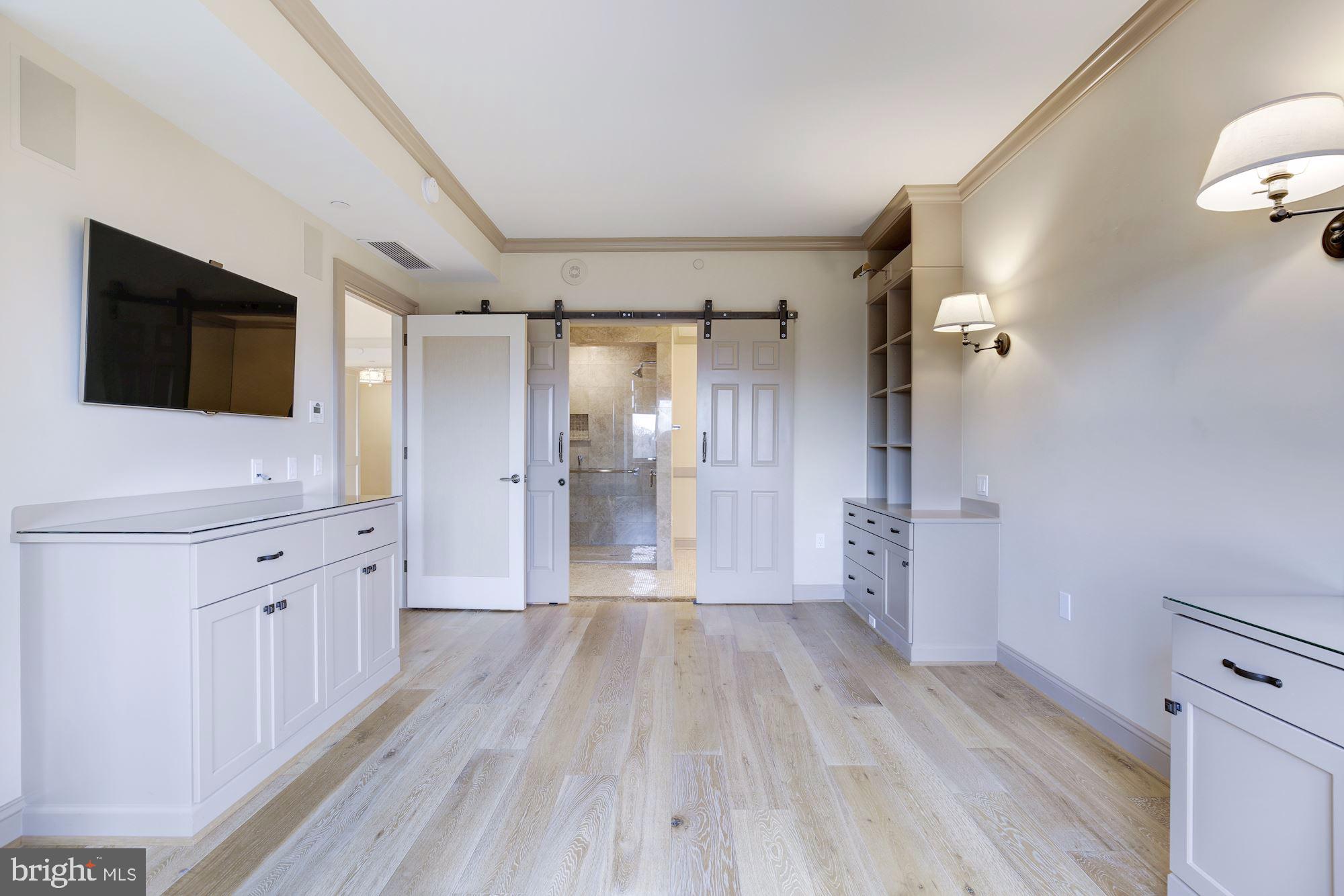 SOMERSET HOUSE CONDOS - Residential