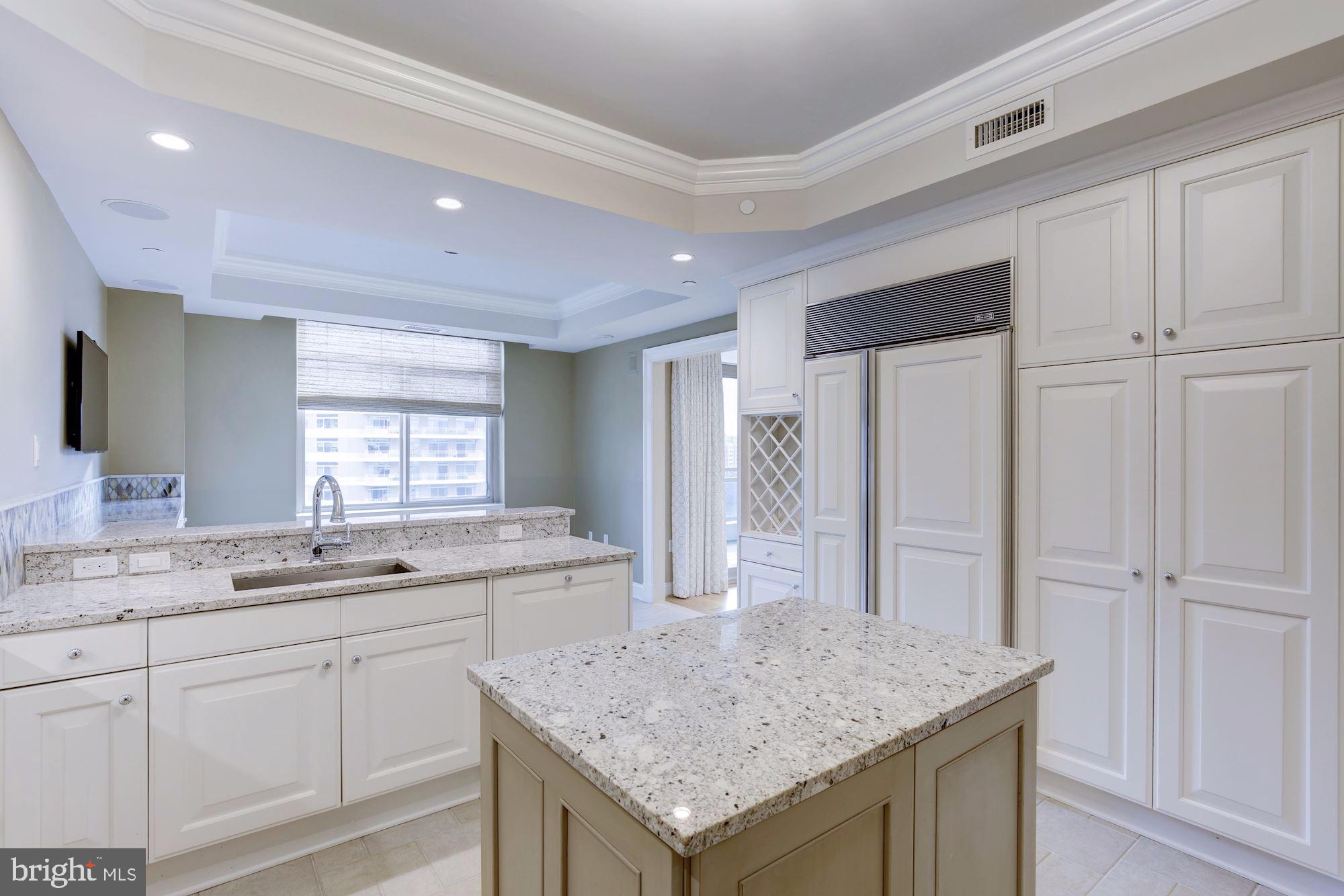 SOMERSET HOUSE CONDOS - Residential