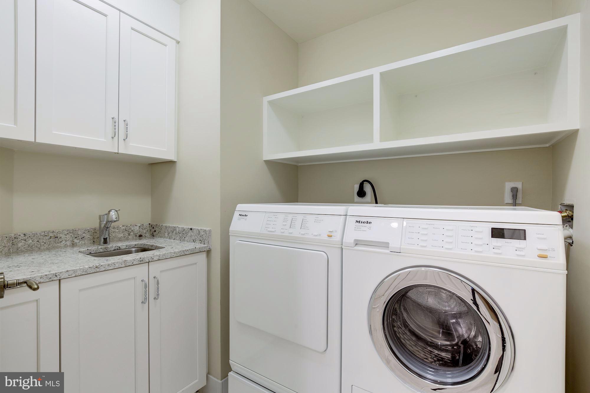 SOMERSET HOUSE CONDOS - Residential