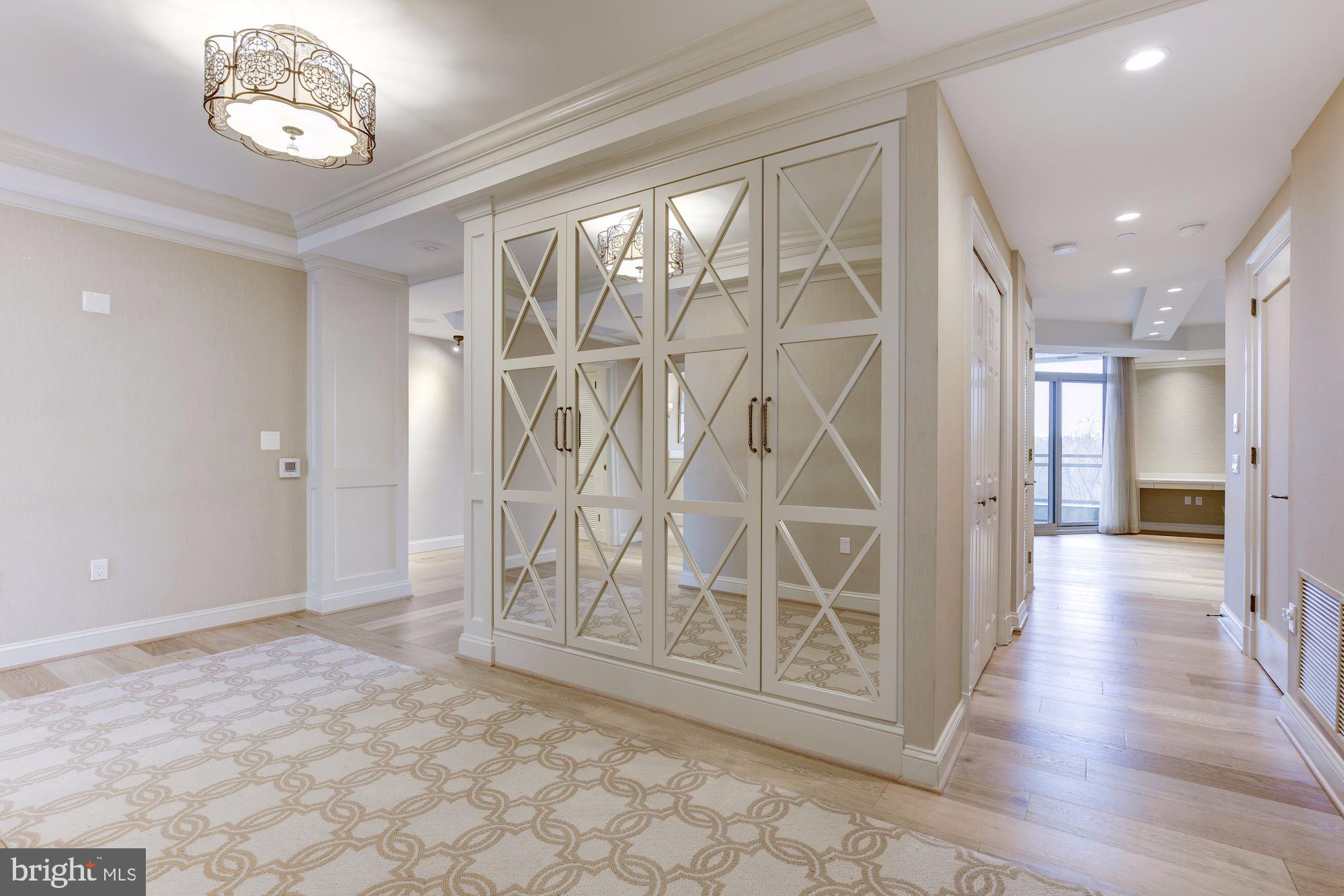 SOMERSET HOUSE CONDOS - Residential