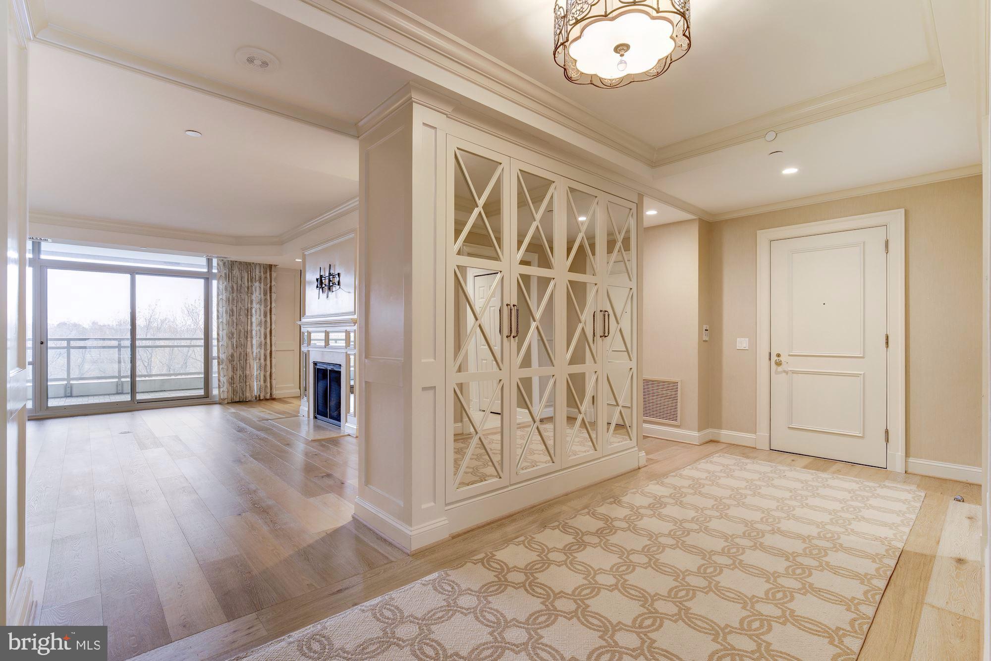 SOMERSET HOUSE CONDOS - Residential