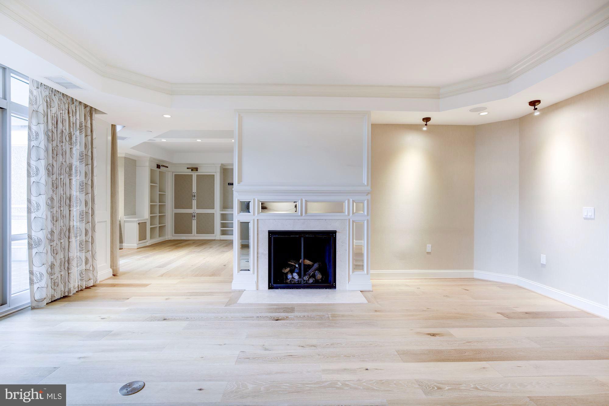 SOMERSET HOUSE CONDOS - Residential