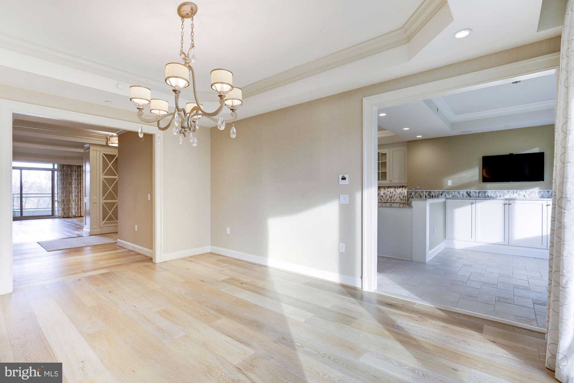 SOMERSET HOUSE CONDOS - Residential