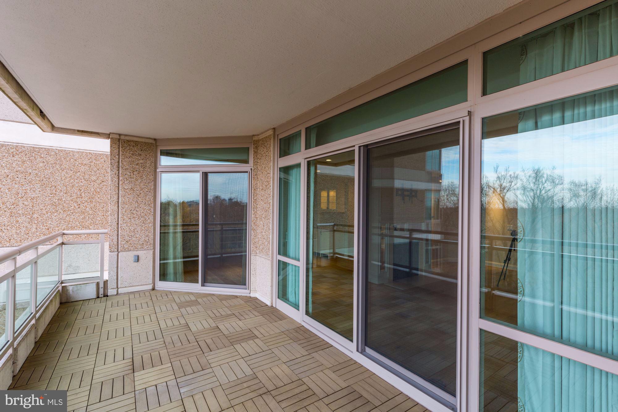 SOMERSET HOUSE CONDOS - Residential