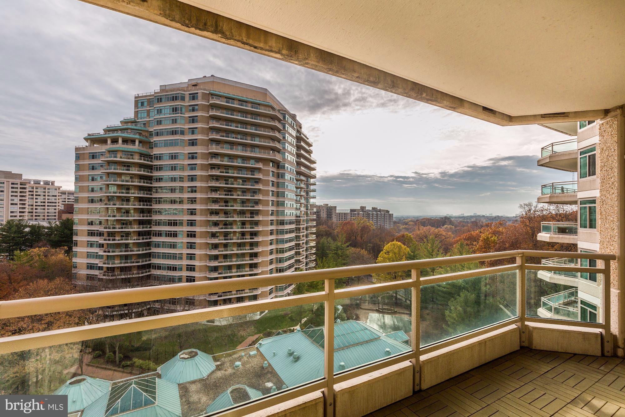 SOMERSET HOUSE CONDOS - Residential