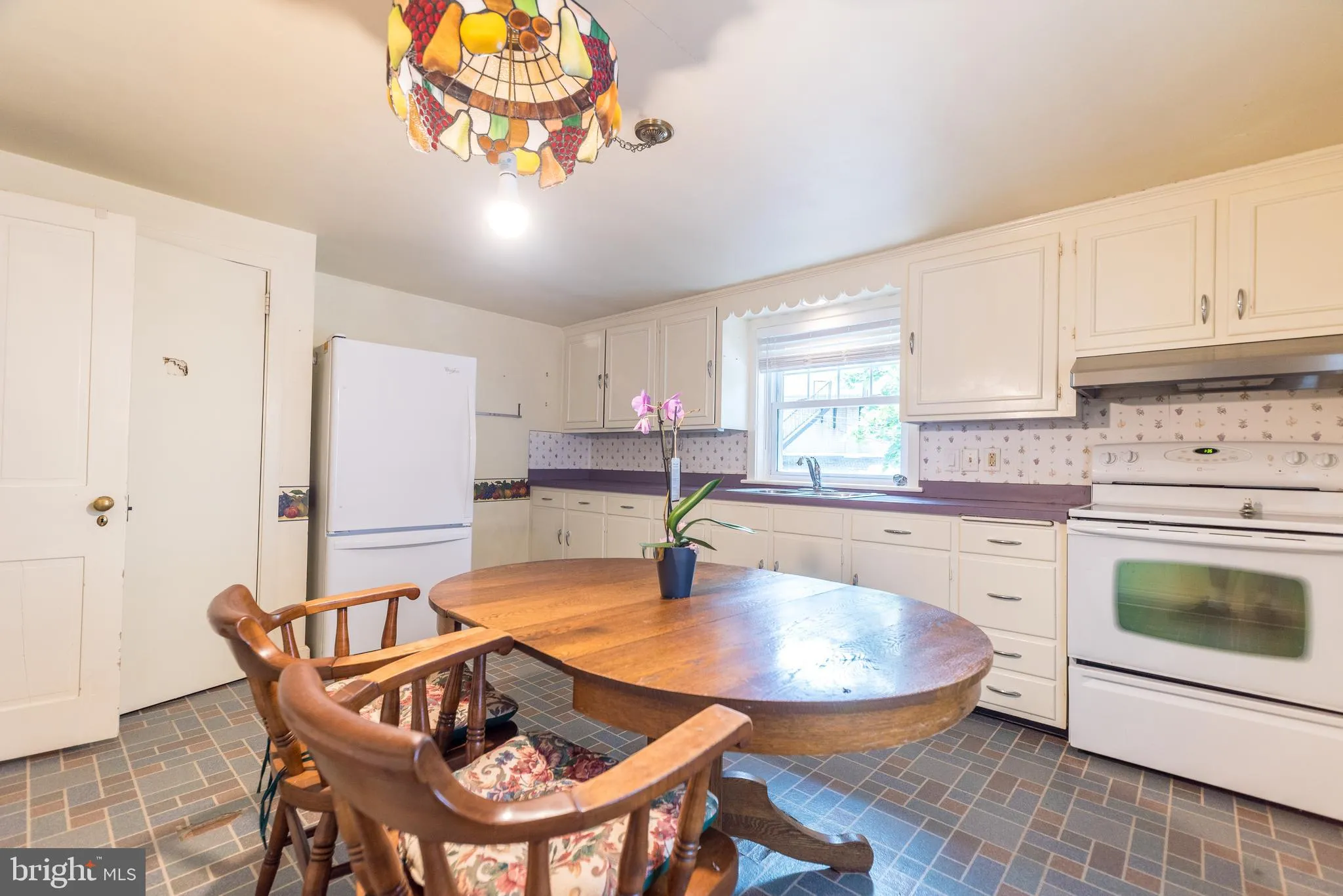 Doylestown, Pennsylvania 18901, United States, 2 Bedrooms Bedrooms, ,2 BathroomsBathrooms,Residential,Active,144194