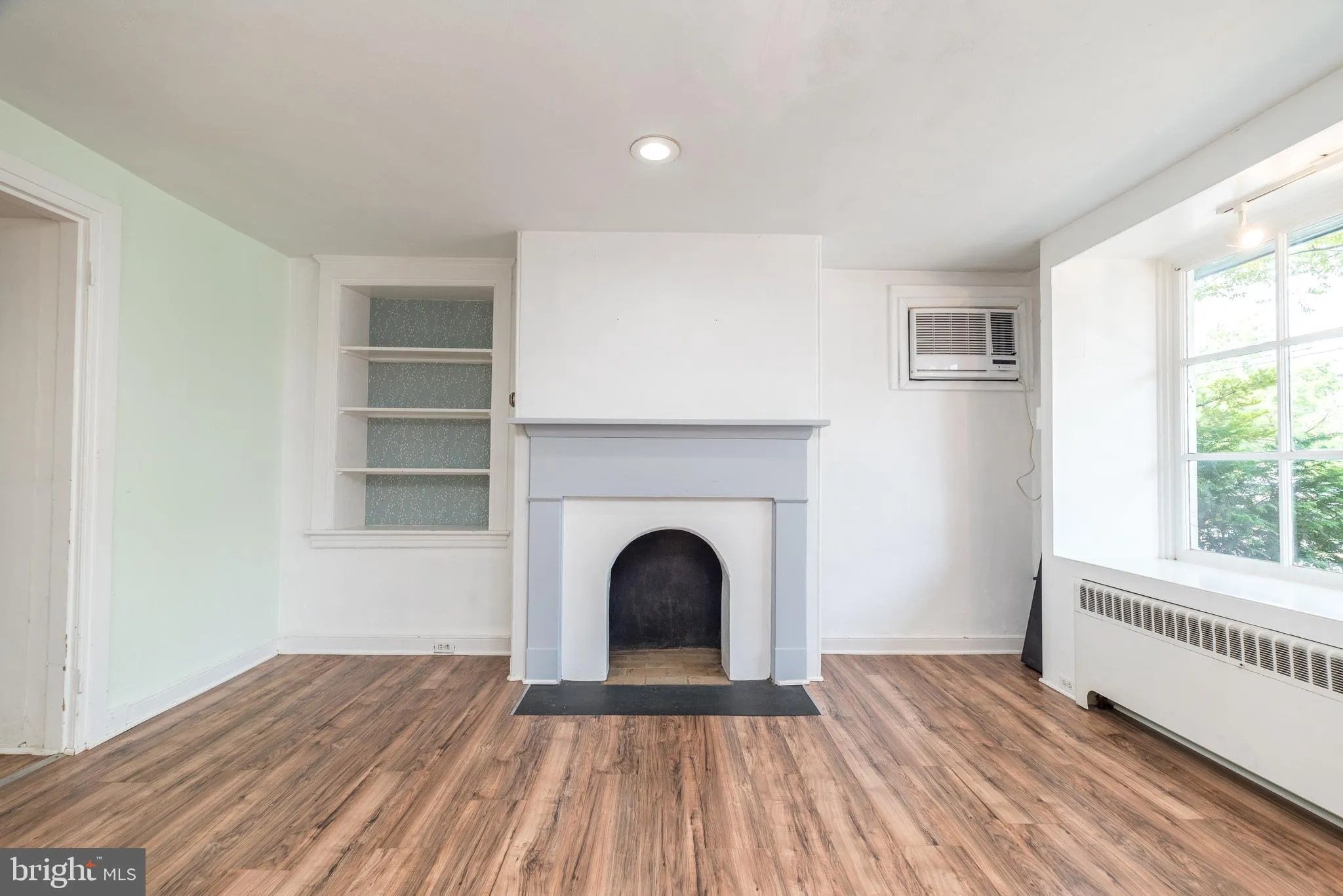 Doylestown, Pennsylvania 18901, United States, 2 Bedrooms Bedrooms, ,2 BathroomsBathrooms,Residential,Active,144194