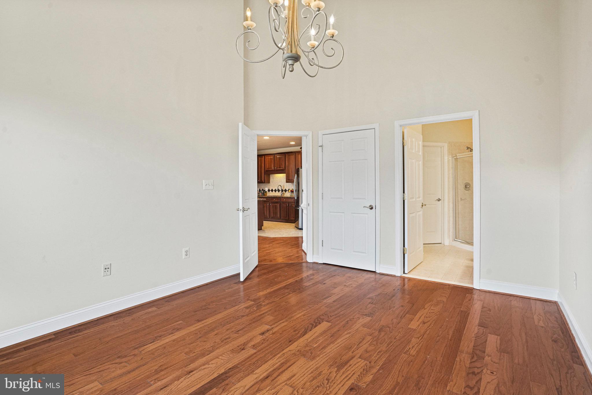 KING FARM IRVINGTON - Residential