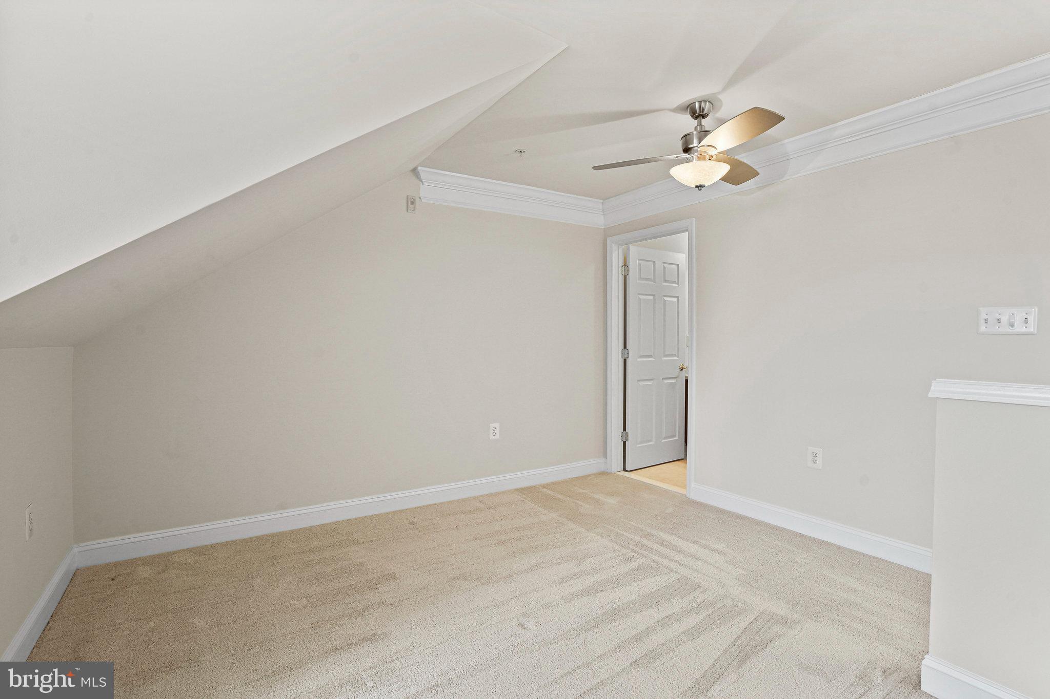 KING FARM IRVINGTON - Residential