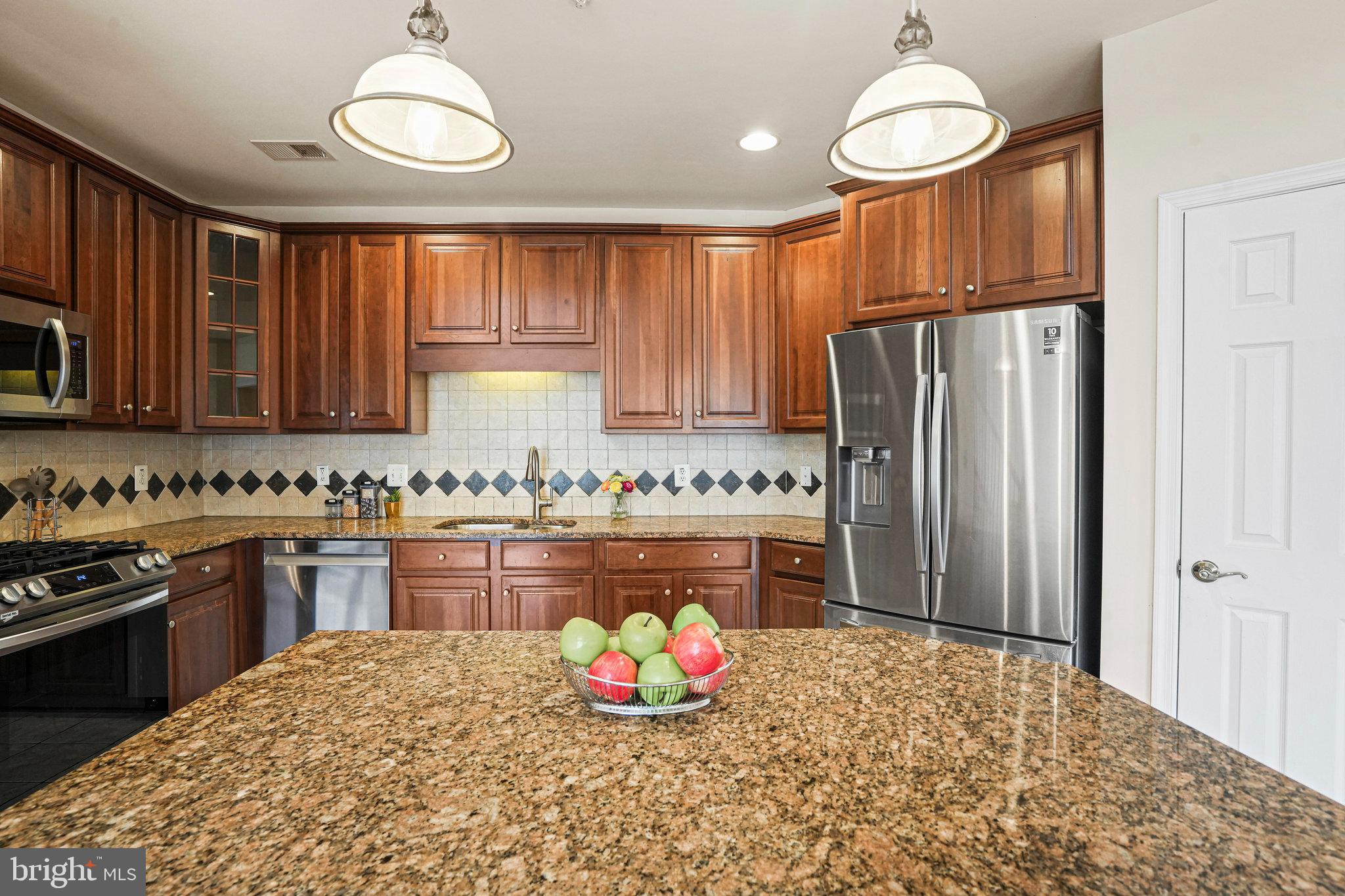 KING FARM IRVINGTON - Residential