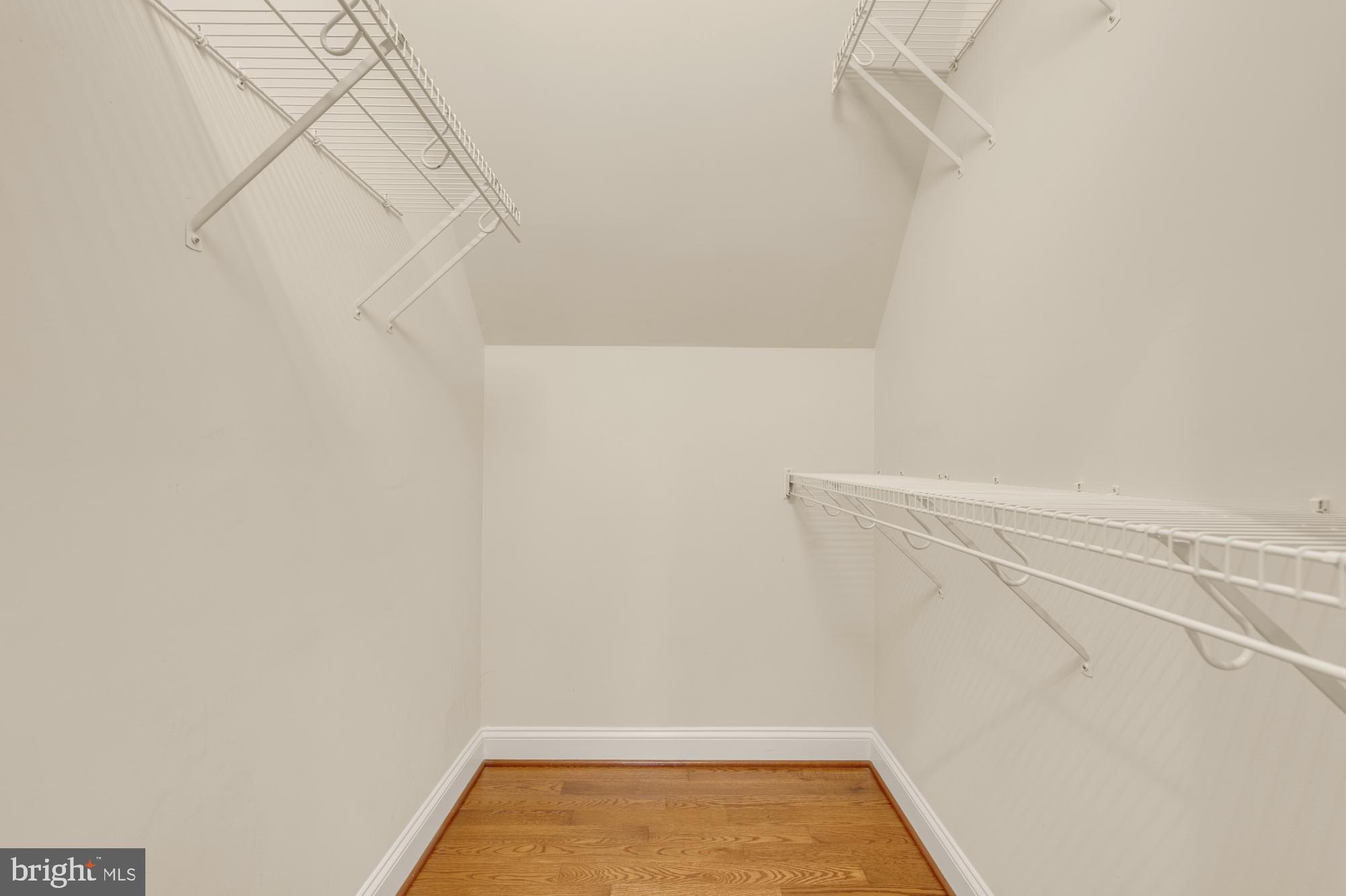 LINWAY PARK OF MCLEAN - Residential