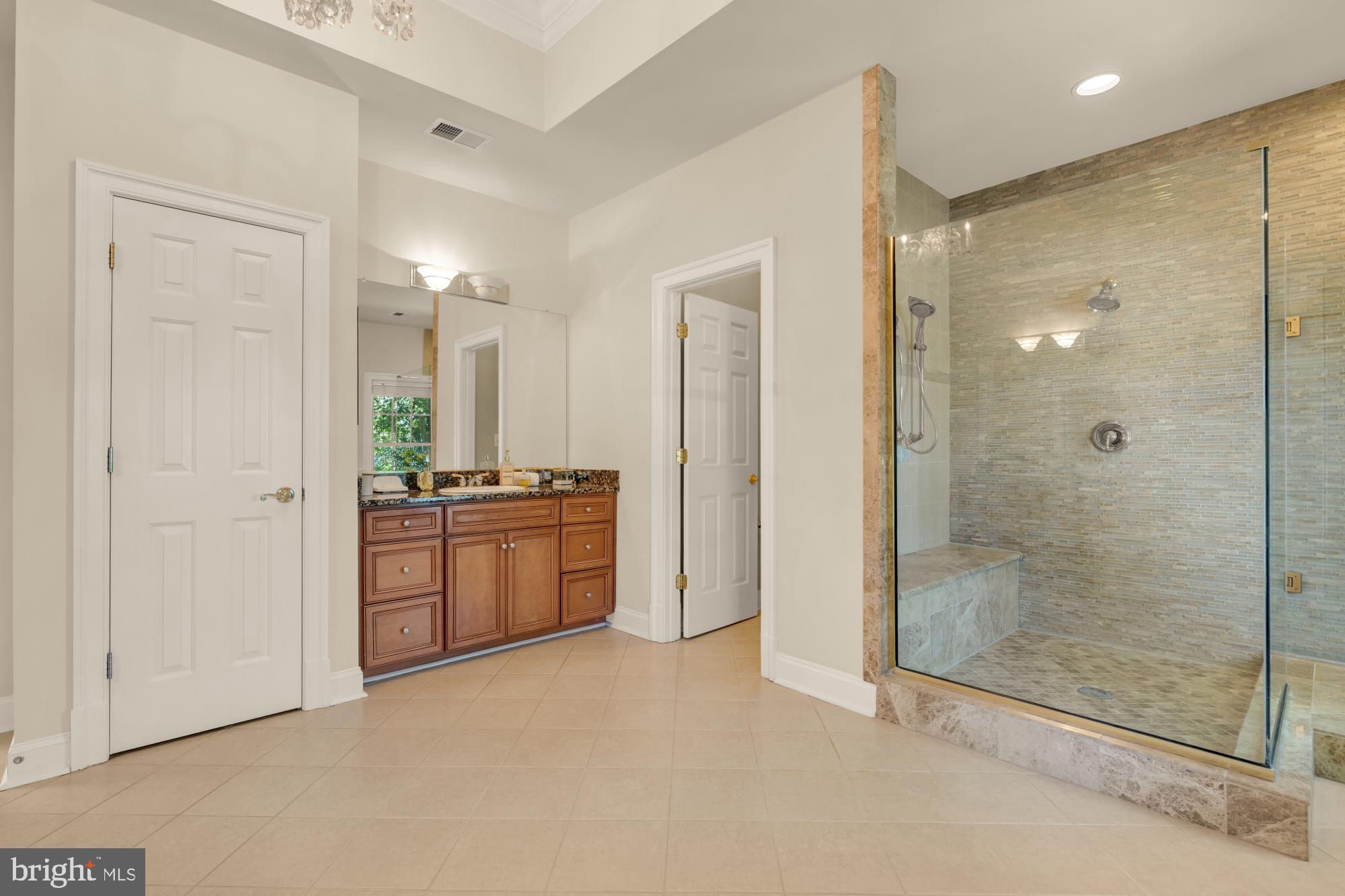 LINWAY PARK OF MCLEAN - Residential