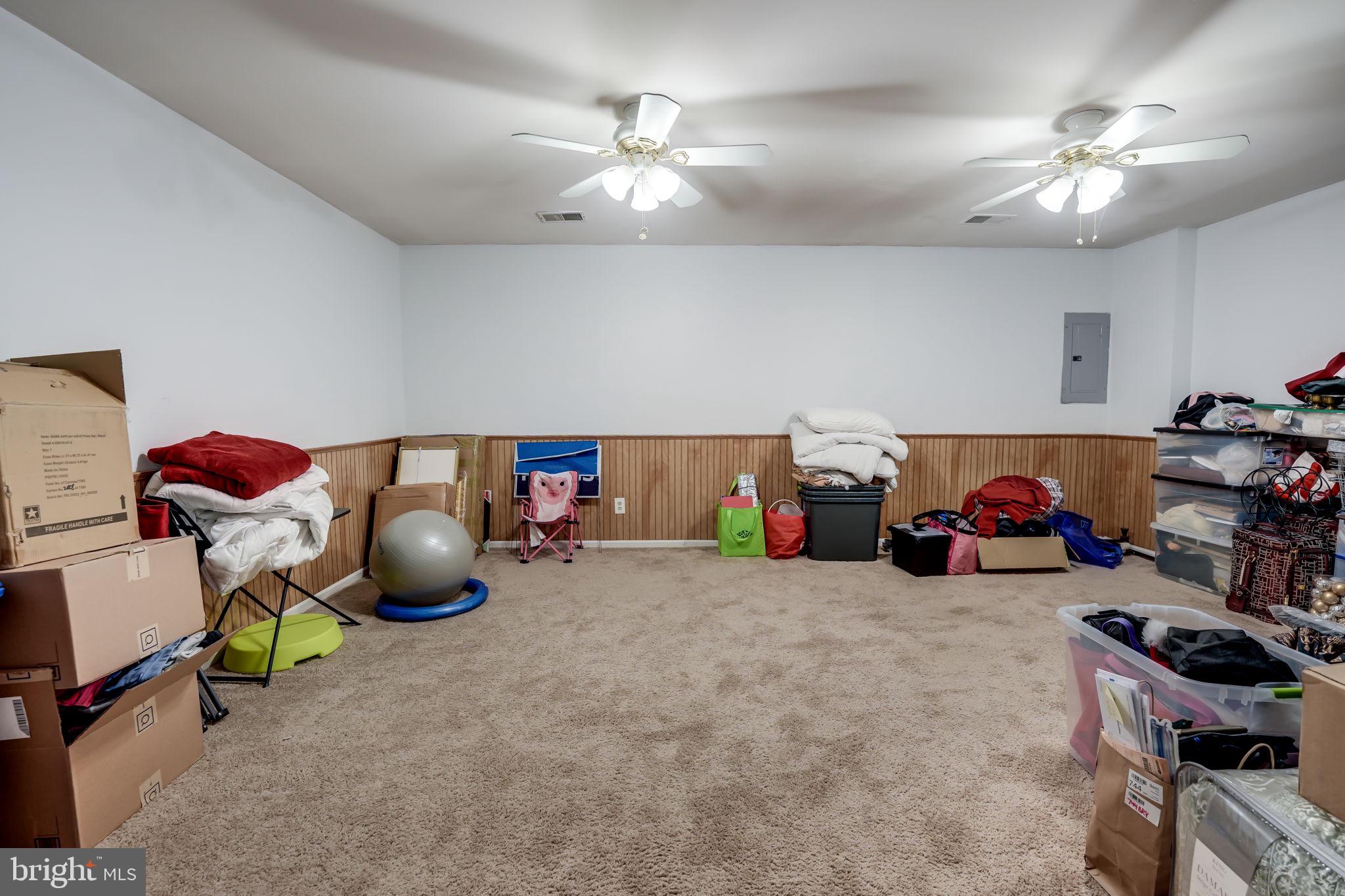 CAROLYN FOREST - Residential